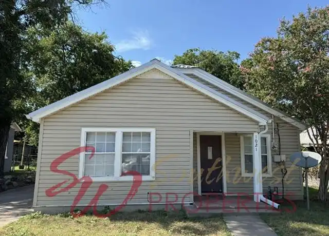 Property at 1021 W Green St, Stephenville, TX, 76401, 3 beds, 1 bath, [object Object]