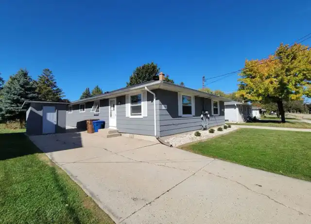 Property at 970 Grove St, Menasha, WI, 54952, 2 beds, 1 bath, [object Object]