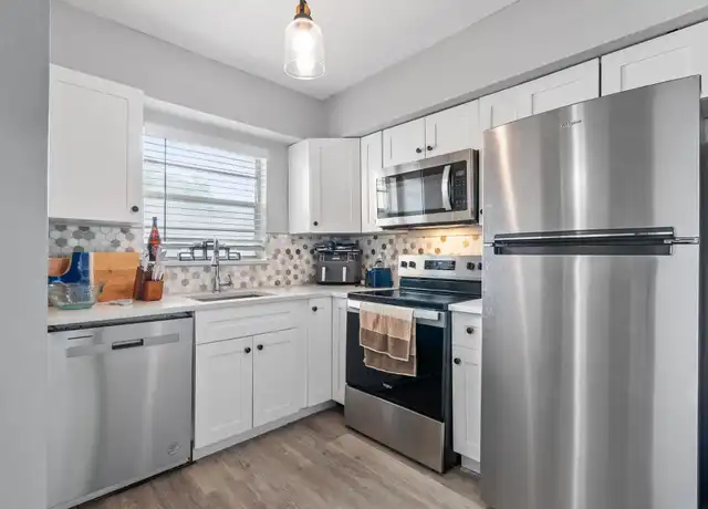 Property at 1400 NE 57th Ct #109, Fort Lauderdale, FL, 33334, 2 beds, 1.5 baths, [object Object]