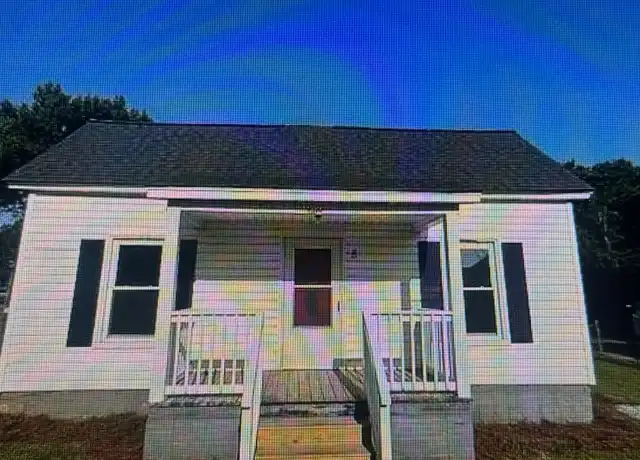Property at 8 Hames St, Lexington, NC, 27295, 2 beds, 1 bath, [object Object]