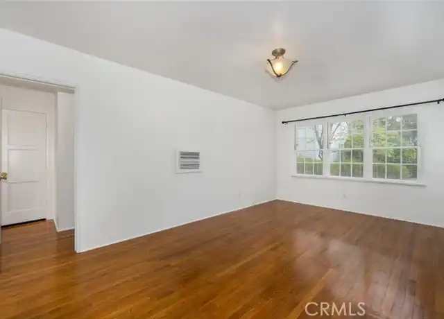 Property at 814 E Carson St, Long Beach, CA, 90807, 1 bed, 1 bath, [object Object]