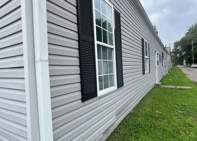 Property at 114 N 18th St, Louisville, KY, 40203, 3 beds, 1 bath, [object Object]