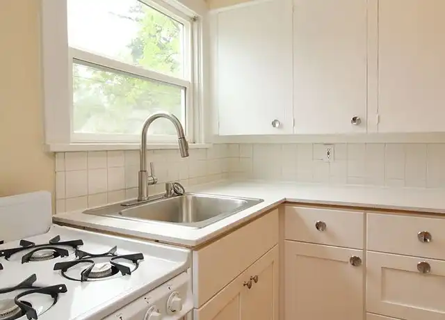 Property at 7630 SE Woodstock Blvd Unit 06, Portland, OR, 97206, 1 bed, 1 bath, [object Object]