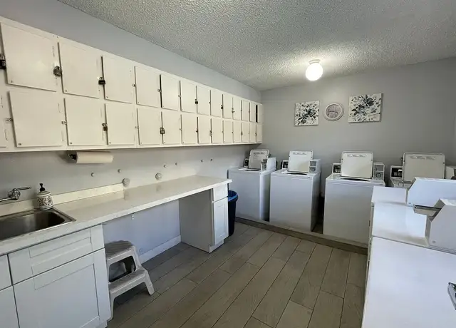Photo of 300 W Grand Ave, Alhambra, CA 91801