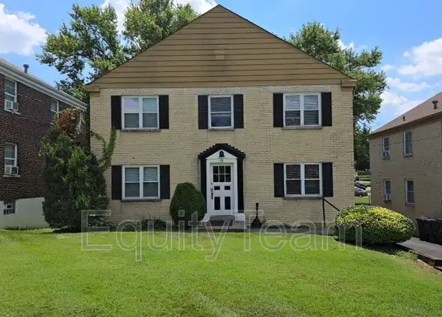 Property at 33 Gahl Ter Unit B, Reading, OH, 45215, 1 bed, 1 bath, [object Object]