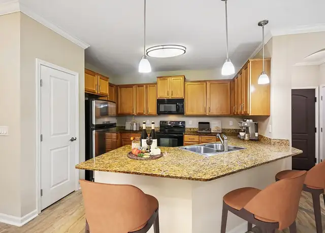 Photo of 10225 City Walk Dr, Woodbury, MN 55129
