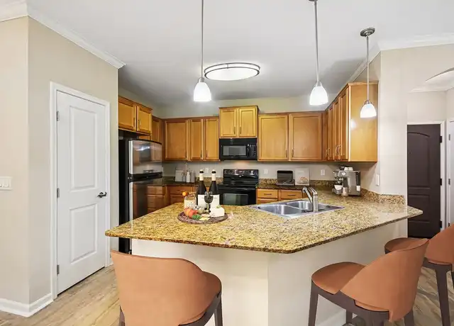 Property at City Walk at Woodbury - 10225 City Walk Dr, Woodbury, MN, 55129, 1-3 bed, 1-3 bath, [object Object]
