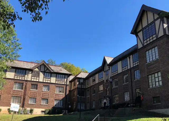 Property at Baringer Manor - 2100 Baringer Ave, Louisville, KY, 40204, 0-1 beds, 1 bath, [object Object]