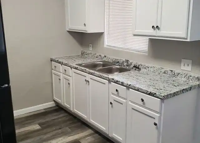 Property at 606 N Center St, Mesa, AZ, 85201, 1 bed, 1 bath, [object Object]