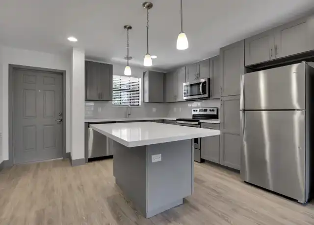 Property at 540 NE 14th Ct Unit 102, Fort Lauderdale, FL, 33304, 2 beds, 2 baths, [object Object]