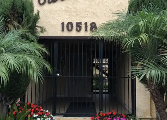 Property at 10518 Western LLC - 10518 Western Ave, Downey, CA, 90241, 1 bed, 1 bath, [object Object]