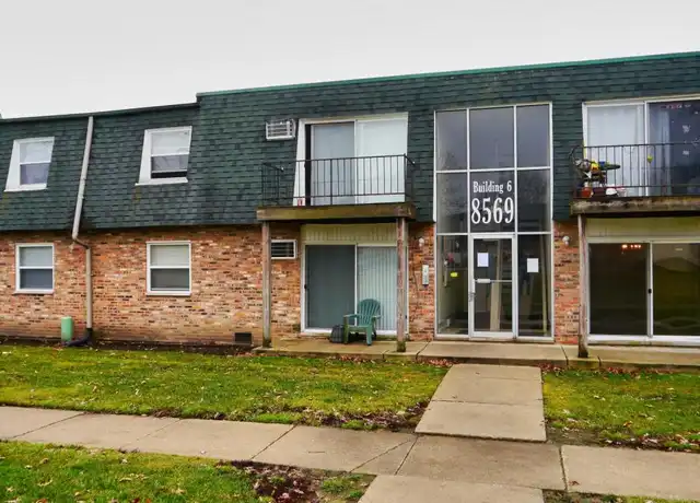 Property at 8569 W 101st Ter Unit 6-210, Palos Hills, IL, 60465, 2 beds, 1 bath, [object Object]