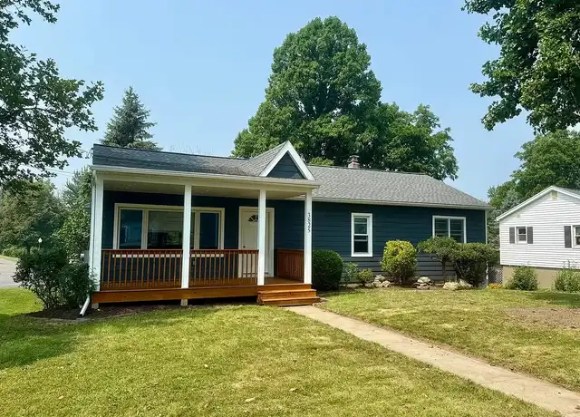 Property at 3825 East St, Skaneateles, NY, 13152, 4 beds, 2 baths, [object Object]