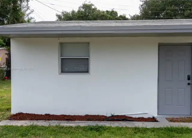Property at 5500 SW 32nd St Unit 1, Pembroke Park, FL, 33023, 2 beds, 1 bath, [object Object]