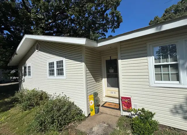 Property at 2289 N Juneway Ter, Fayetteville, AR, 72703, 3 beds, 2 baths, [object Object]