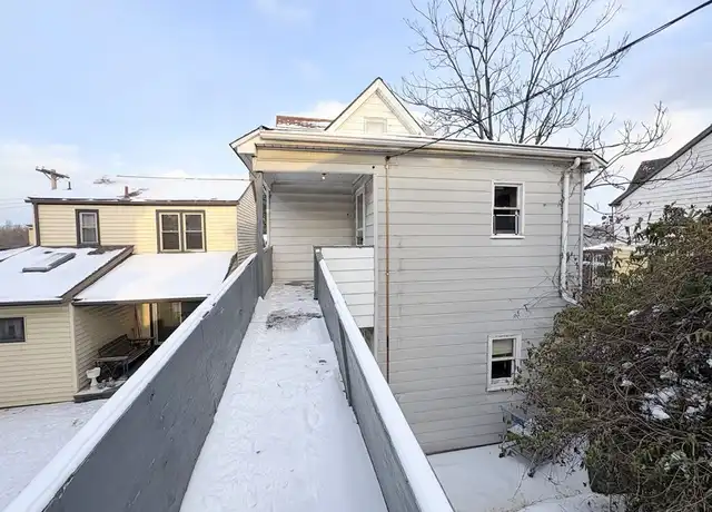 Property at 1604 Ridge Ave Unit 2, Braddock, PA, 15104, 2 beds, 1 bath, [object Object]