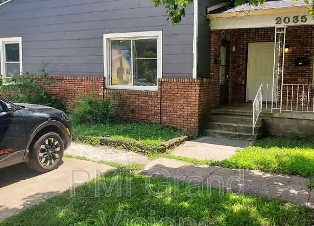 Property at 2035 E William St Unit 2, Decatur, IL, 62521, 2 beds, 1 bath, [object Object]