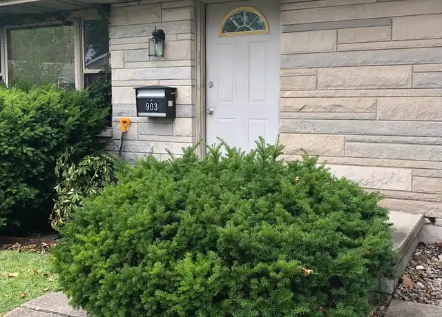 Property at 903 S Henderson St Unit 1, Bloomington, IN, 47401, 3 beds, 1 bath, [object Object]