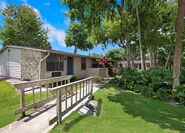 Property at Nova Wood - 1220 S Nova Rd, Daytona Beach, FL, 32114, 1 bed, 1 bath, [object Object]