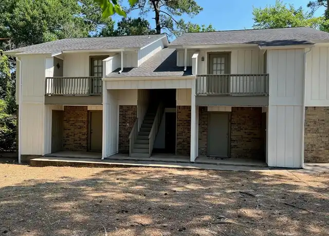 Property at 1329 Windsor St Unit 2, Huntsville, TX, 77340, 2 beds, 1 bath, [object Object]
