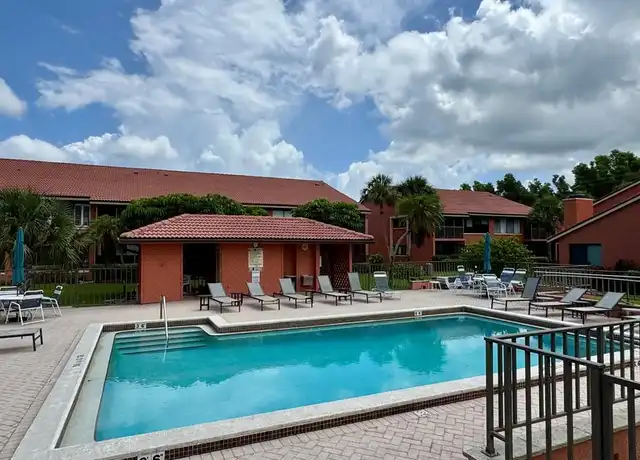 Property at 124 Cypress Way E Unit E3, Naples, FL, 34110, 2 beds, 2 baths, [object Object]