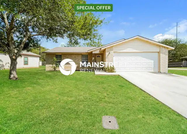 Property at 1530 Lahn Rd, New Braunfels, TX, 78130, 3 beds, 2 baths, [object Object]