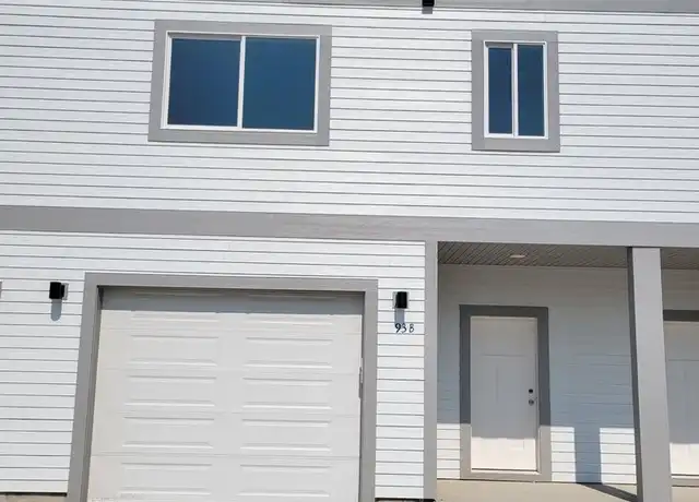 Property at 93 W Jefferson Ave, Belgrade, MT, 59714, 3 beds, 2.5 baths, [object Object]