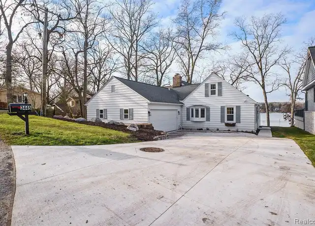 Property at 3445 Whitfield Dr, Waterford, MI, 48329, 3 beds, 2.5 baths, [object Object]