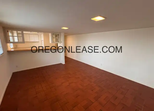 Property at 1223 Ferry St #5, Eugene, OR, 97401, 1 bed, 1 bath, [object Object]