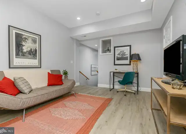 Property at 1709 Bank St, Baltimore, MD, 21231, 1 bed, 1 bath, [object Object]