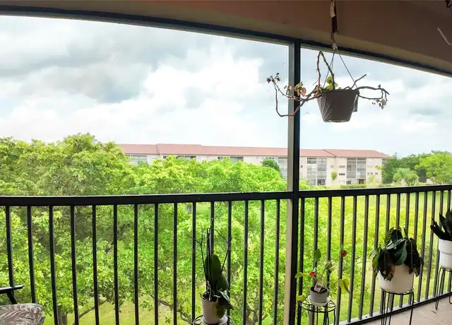 Property at 12551 SW 16th Ct Unit 402C, Pembroke Pines, FL, 33027, 2 beds, 2 baths, [object Object]