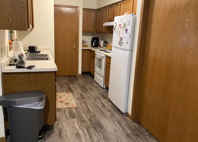 Property at 4327 Woodcrest Dr Unit C101, Janesville, WI, 53546, 2 beds, 1 bath, [object Object]