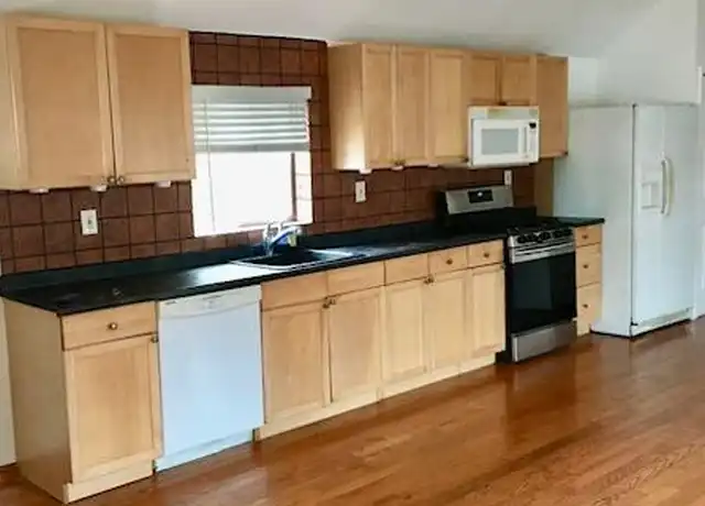 Property at 13 Spring St, Warwick, NY, 10990, 2 beds, 1 bath, [object Object]