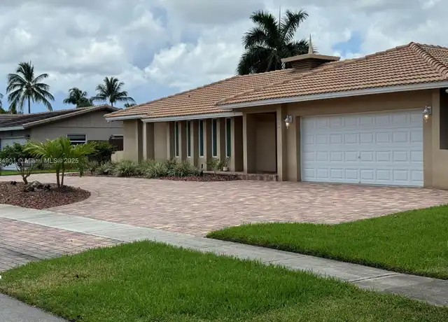 Property at 5921 SW 17th Ct Unit 59212, Plantation, FL, 33317, 4 beds, 3 baths, [object Object]