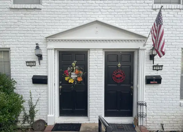 Property at 315 Fletcher Ave Unit 313, Fayetteville, AR, 72701, 2 beds, 1.5 baths, [object Object]