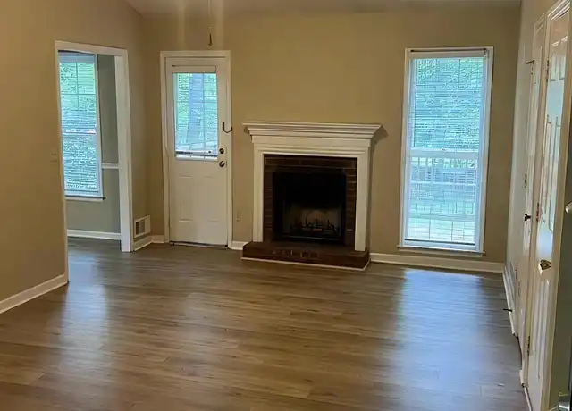 Property at 1635 Kimble Dr SW, Marietta, GA, 30064, 3 beds, 2 baths, [object Object]