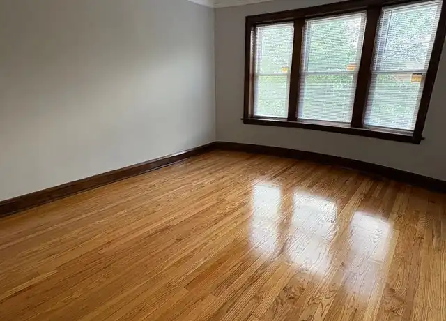 Property at 916 N Menard Ave Unit MD 01-3, Chicago, IL, 60651, 1 bed, 1 bath, [object Object]