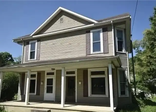 Property at 301 Fort St Unit A, Nelsonville, OH, 45764, 3 beds, 1 bath, [object Object]