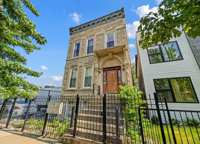 Property at 2915 W Jackson Blvd Unit 3rdFL, Chicago, IL, 60612, 3 beds, 1 bath, [object Object]