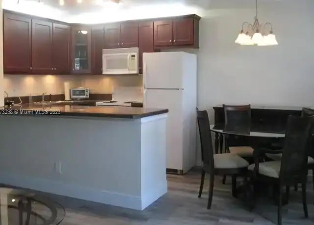 Property at 179 Markham E Unit I 179, Deerfield Beach, FL, 33442, 2 beds, 2 baths, [object Object]