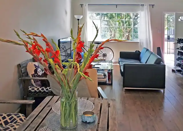 Property at 190 Gladys Ave Unit C, Mountain View, CA, 94043, 2 beds, 1 bath, [object Object]