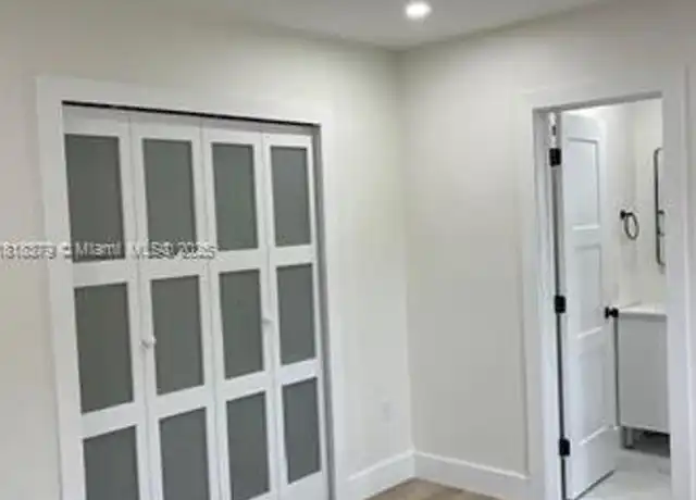 Property at 106 E 8th St Unit 2, Hialeah, FL, 33010, 4 beds, 2 baths, [object Object]