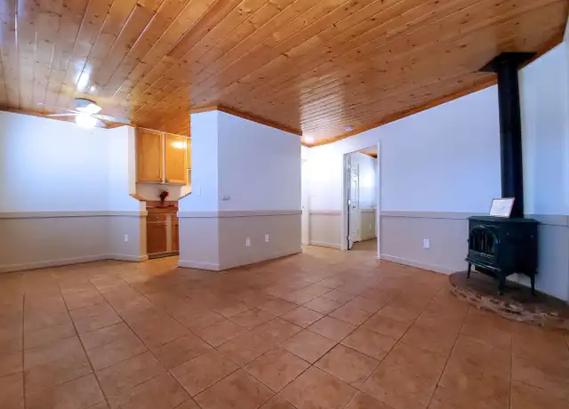 Property at 200 W Chase Ave Unit 240-F, El Cajon, CA, 92020, 1 bed, 1 bath, [object Object]