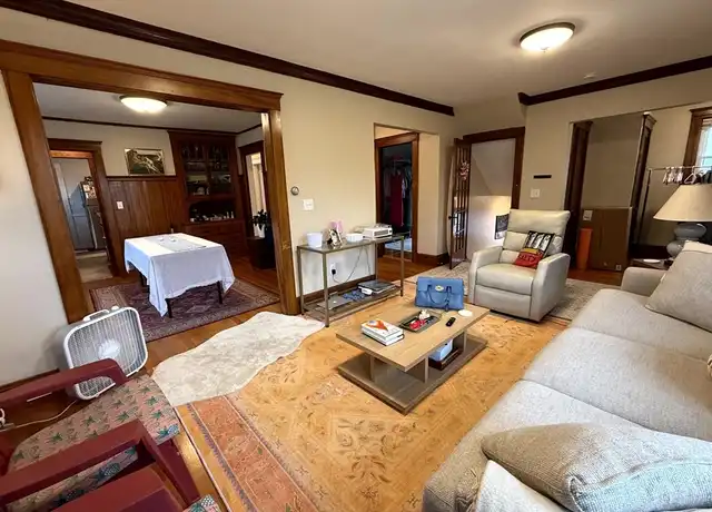 Property at 666 Belmont St #2, Watertown, MA, 02472, 2 beds, 1 bath, [object Object]