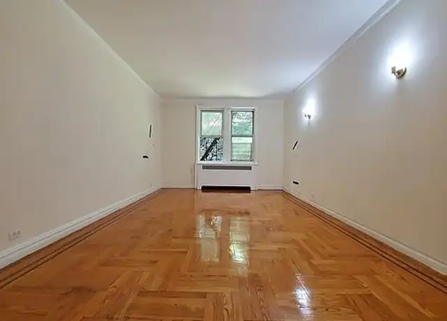 Property at 182 Bennett Ave Unit 3B, New York, NY, 10040, 1 bed, 1 bath, [object Object]