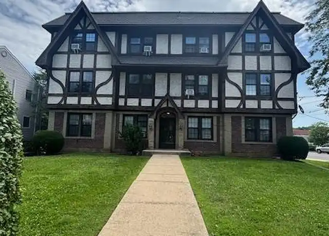 Property at 28 W Neck Rd Unit 2D, Huntington, NY, 11743, 1 bed, 1 bath, [object Object]