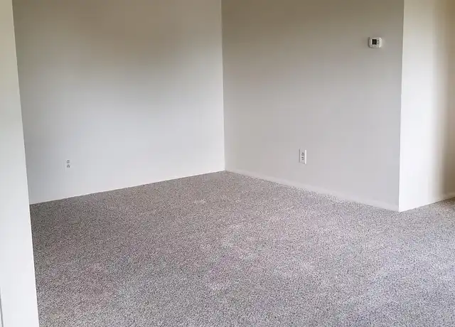 Property at 6605 Katahdin Dr Unit 15, Youngstown, OH, 44514, 2 beds, 1 bath, [object Object]