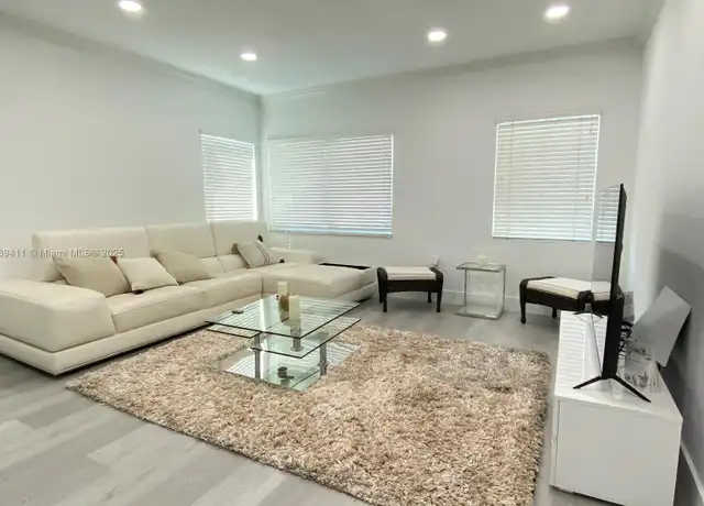 Property at 311 SW 27th Ave Unit 3, Miami, FL, 33135, 6 beds, 4 baths, [object Object]