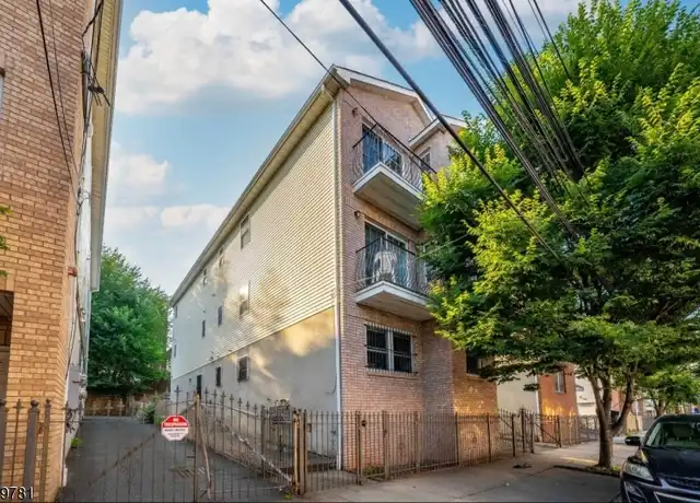 Property at 21-23 Norfolk St, Newark, NJ, 07103, 3 beds, 2 baths, [object Object]