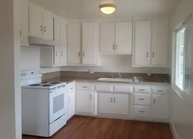Property at 2611 W Carson St Unit C, Torrance, CA, 90503, 2 beds, 1 bath, [object Object]